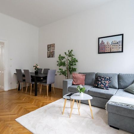 Central Two Bedroom Apartment Vienna Luaran gambar