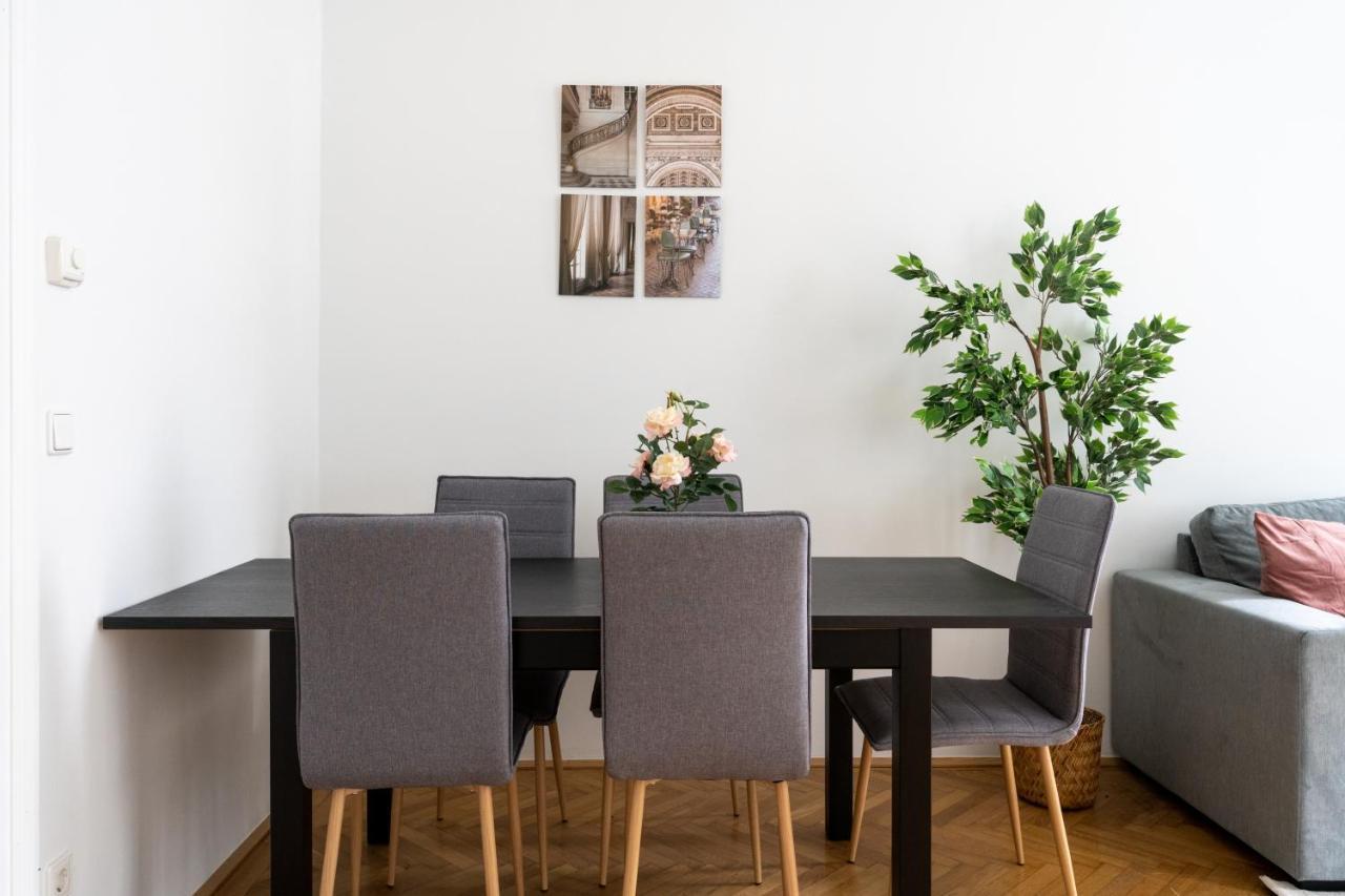 Central Two Bedroom Apartment Vienna Luaran gambar